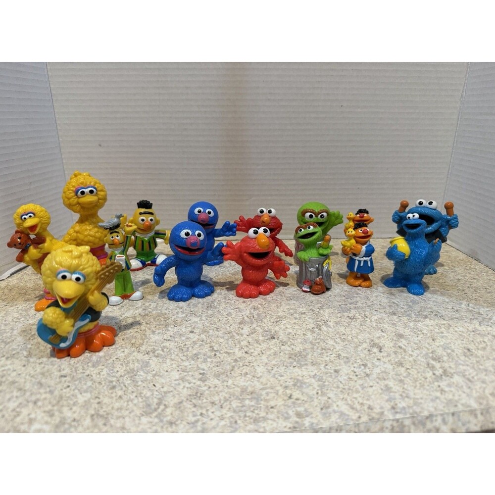 Vintage Sesame Street PVC Figure Lot 15pc Elmo Big Bird Bert Ernie Cookie Grover